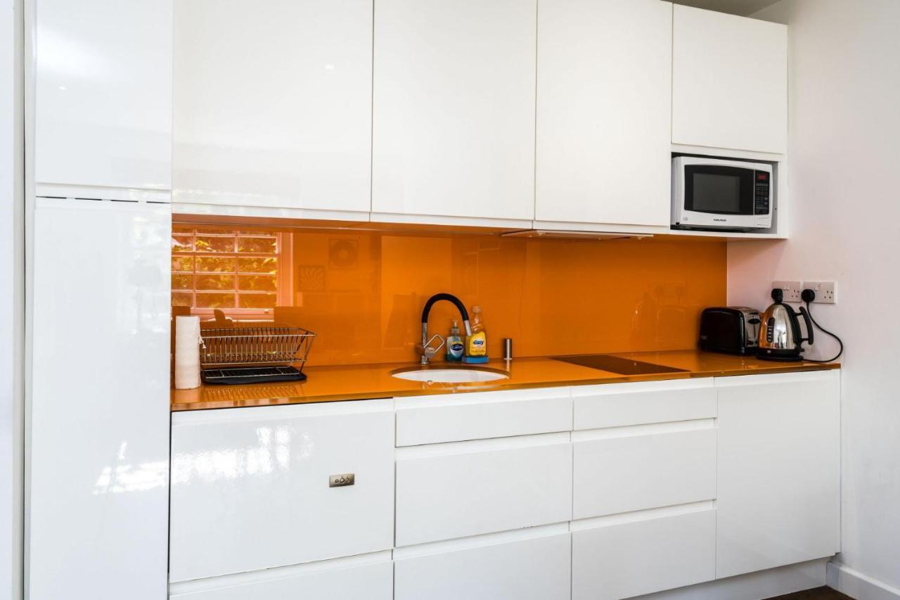 Charming 2 Bedroom In Kentish Town Appartamento *